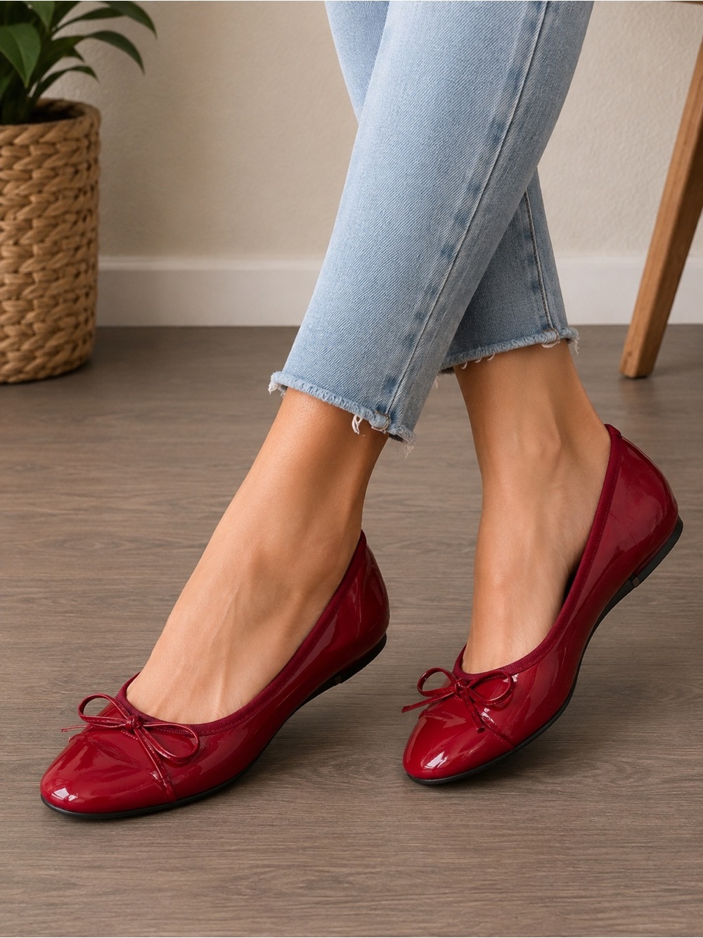 Red Patent Leather Look Ballet Flats Bow Detail Size 35 NWOT